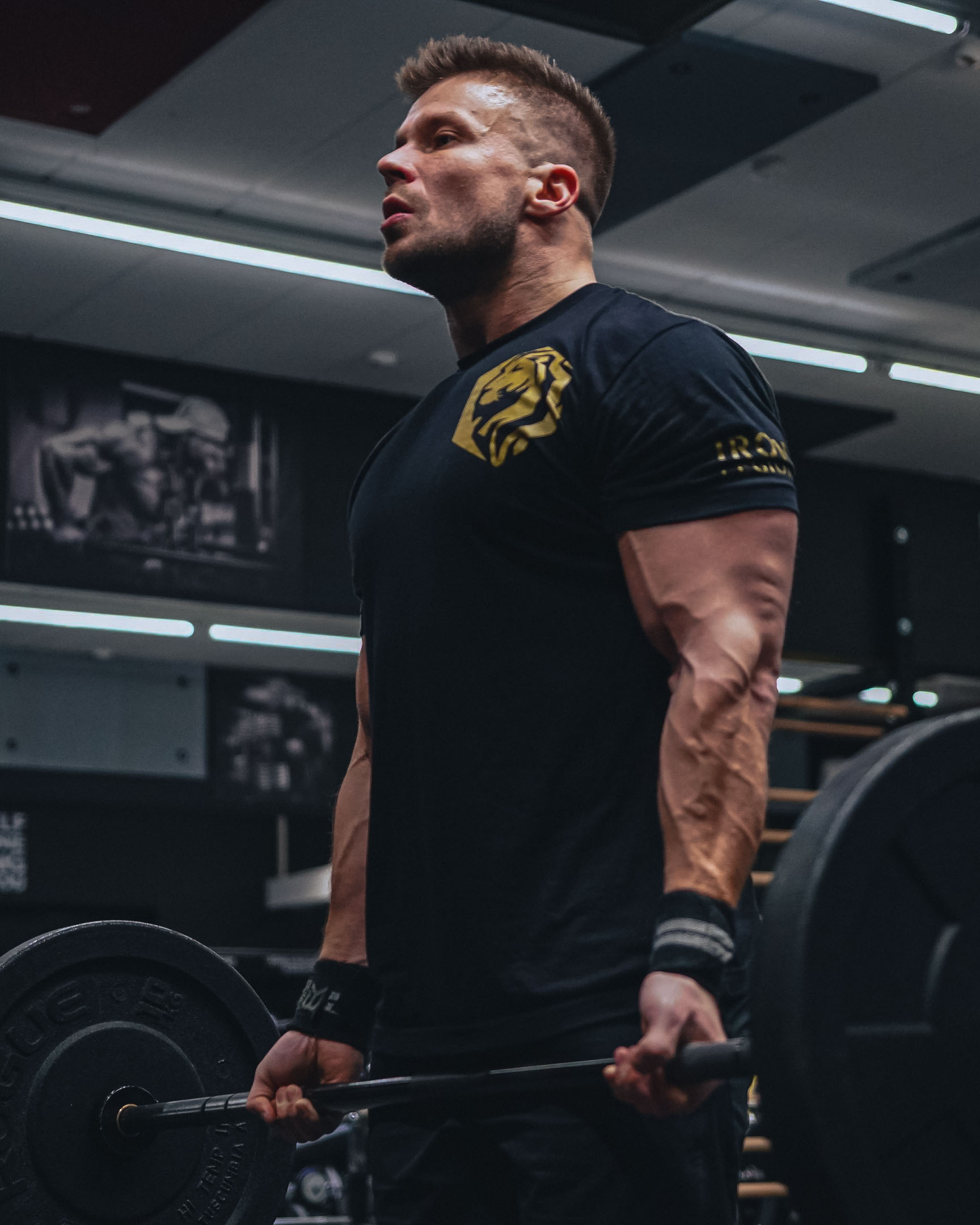 Lihasta kasvattava treeniohjelma miehille